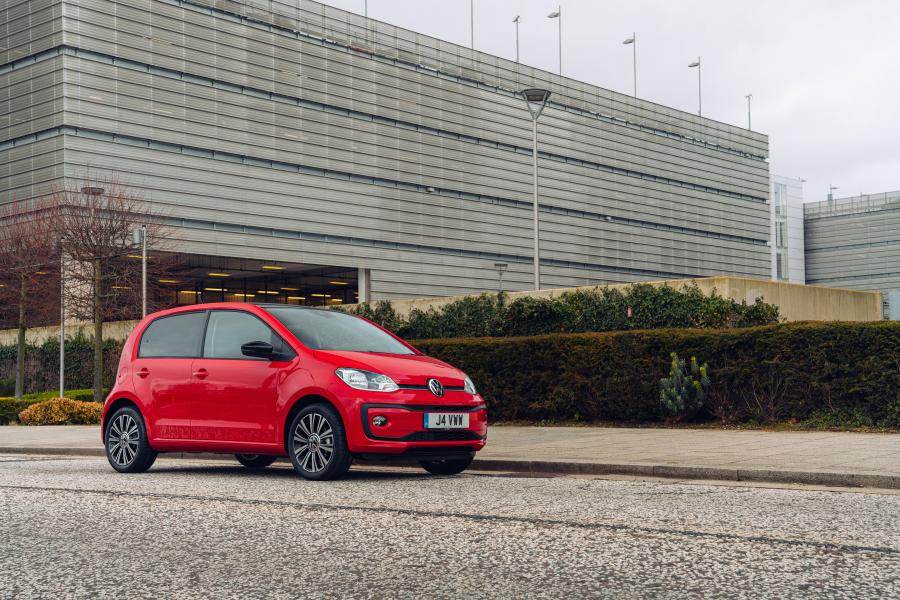  Volkswagen up! Black Edition 2020 года  (UK) (фото 1 из 40)